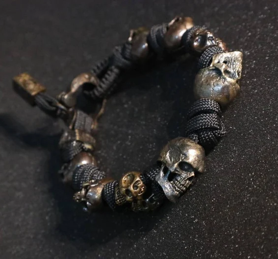 Pewter Grins Skull Charms Beads Skulls Paracord Bracelet Glass Metal –  Paracord Galaxy